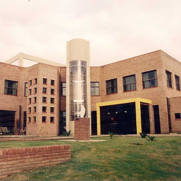 Edificio Instituto Modelo de Cardiología